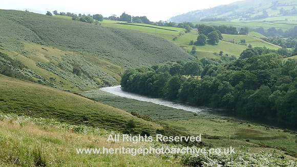 HRS 7497 Lune Gorge river terrace and diversion telephoto
