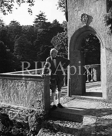 Clough Williams-Ellis  RIBA5435