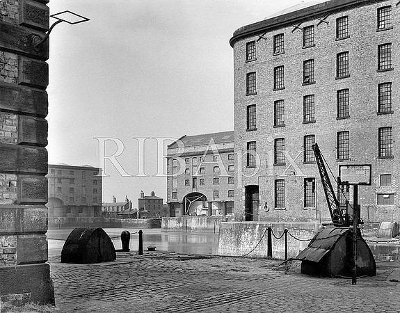 Liverpool,  Albert Dock Warehouses RIBA17280