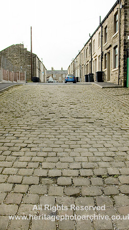 HRS 7839 Barnoldswick, terraced housing and setts