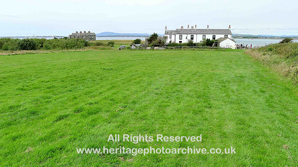 HRS 2353 Piel Island Ship Inn on right
