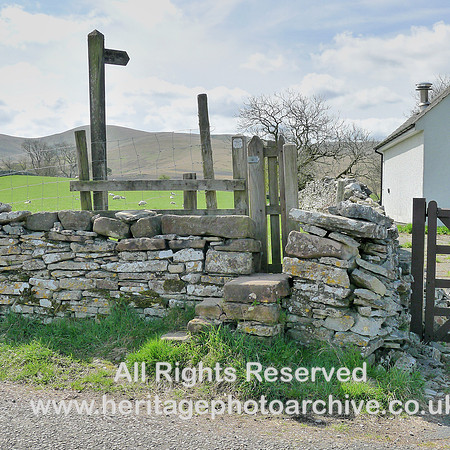 HRS 8273 Newbiggin-on-Lune, Gated stile