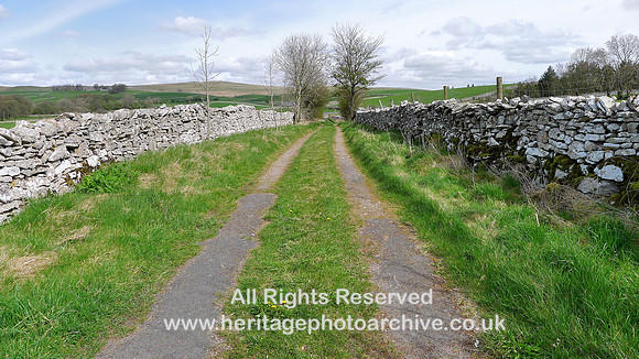 HRS 8268 Newbiggin-on-Lune, Occupation road with dry stone walling of limestone