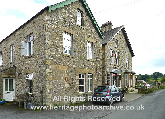 HRS 8367 Barbon old PO and cafe L1160754