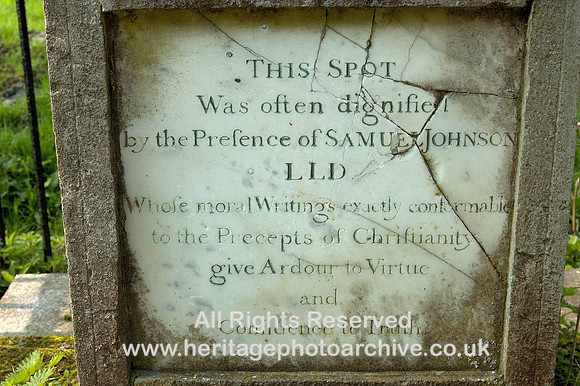HRS 5538 Dr Johnson's Monument, Denbigh 2005
