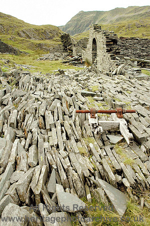 HRS 648 Cwmorthin, Slate ready for splitting