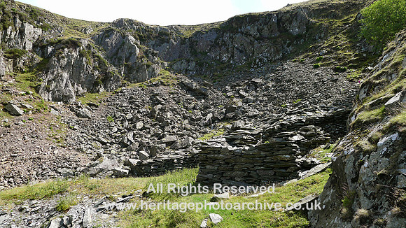 HRS 11222 Dunnerdale, Stainton Ground Quarries, drystone wall and debris 2022