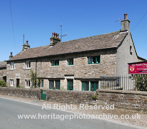HRS 8186 Wray House dated TWM 1694