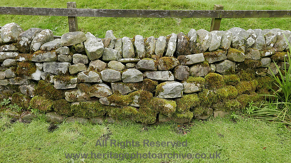 HRS 8316 Abbeystead, Stoops Bridge, dry stone wall L7700089