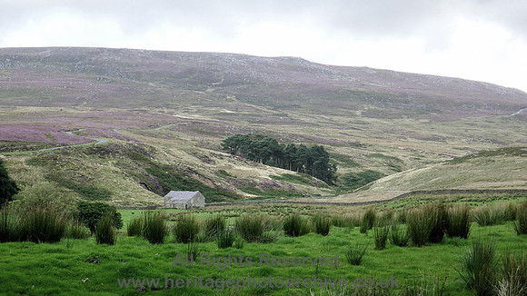 HRS 8325 Tarnbrook, Pea Carr barn, Moss End L1160752