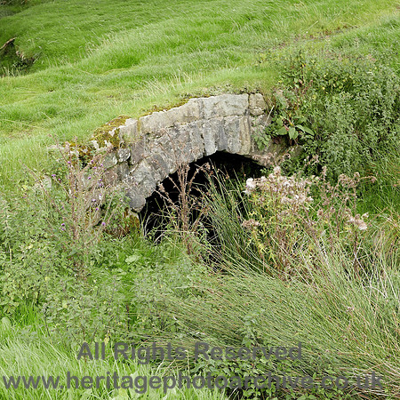 HRS 8353 Tarnbrook, Spreet Clough stone arched bridge L7700121
