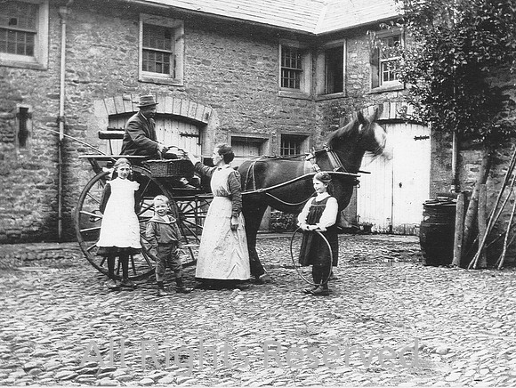Spens, Mrs and Mrs Thistlethwaite