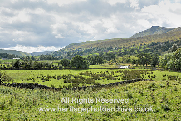 HRS 8376 Mallerstang Valley  looking south DSC_0029