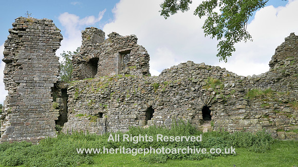 HRS 8387 Mallerstang, Pendragon Castle South side L7700157