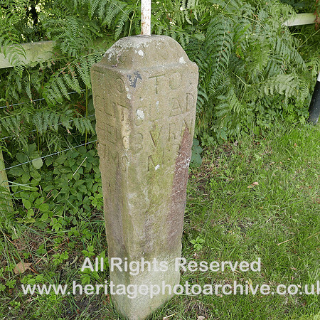 HRS 8430 Dunsop Bridge, old signpost L7700183