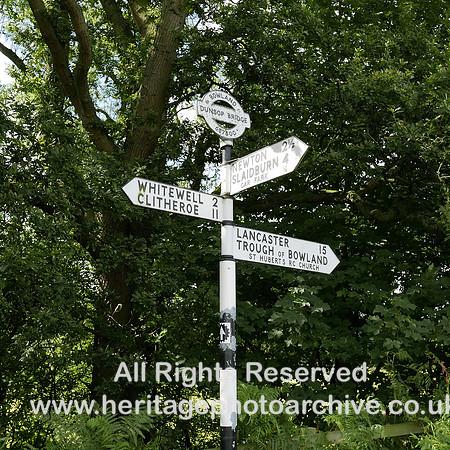HRS 8437 Dunsop Bridge, WR old signpost L7700185