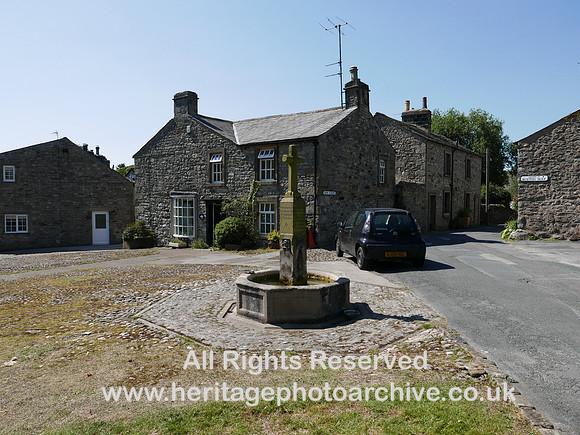 HRS 11258 Langcliffe, War memorial 2022