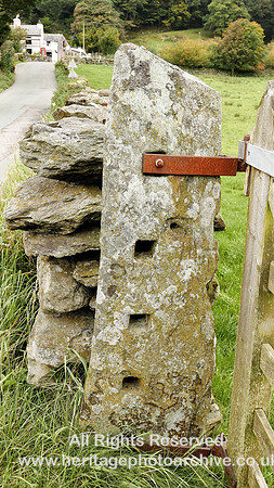 HRS 8524 Ulpha, Hex gate stoop