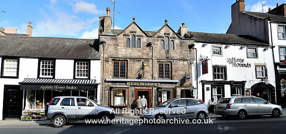 HRS 11609  Appleby, Boots Pharmacy and Hare and Hounds L1040871