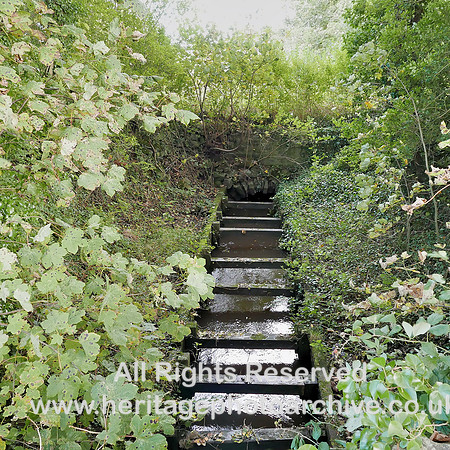 HRS 8569 Ulverston Canal, ditch and arched bridge 2017