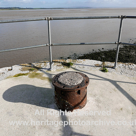 HRS 8573 Ulverston, Canal Foot, mooring point in cast iron 2017