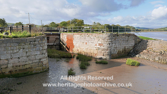 HRS 8574 Ulverston, canal sea-lock 2017