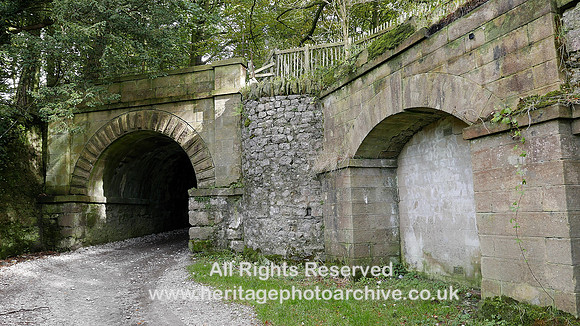 HRS 8605 Clapham, Thwaite Lane tunnel portals