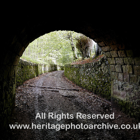 HRS 8609 Clapham, end of tunnel