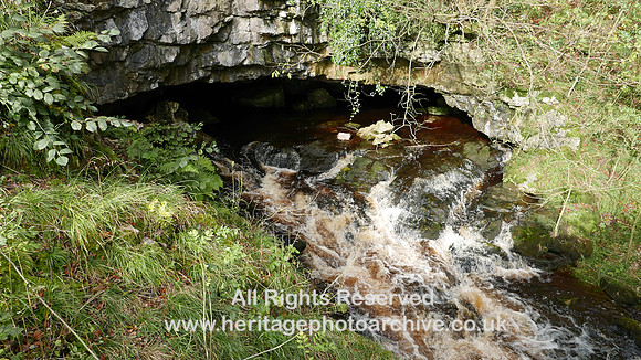 HRS 8619 Clapham, Ingleborough cave resurgence