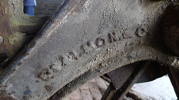 HRS 8638 Backbarrow iron works, close up of makers name