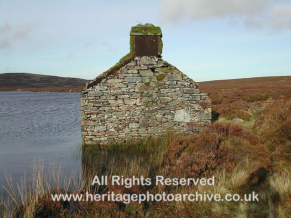 HRS 869  Stone boathouse gable end Llyn Conwy
