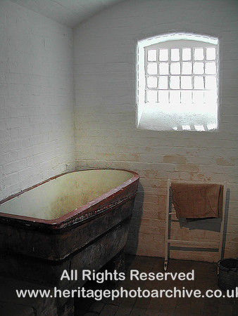 HRS 6320 Ruthin Goal, Cell with cold bath 2003