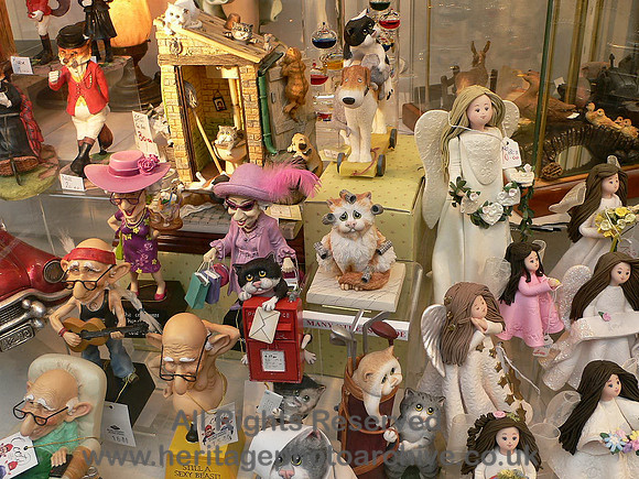 HRS 8806 Conwy, Food Festival, shop window 2007