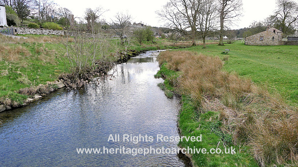 HRS 8978 Maulds Meaburn, village showing layout and dry stone walls L1150330