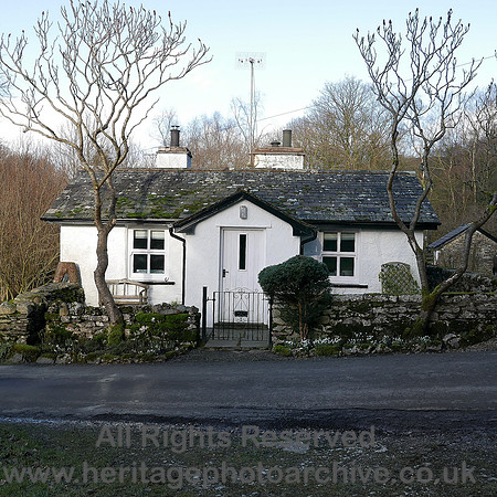 HRS 9064 Witherslack cottage L7710313