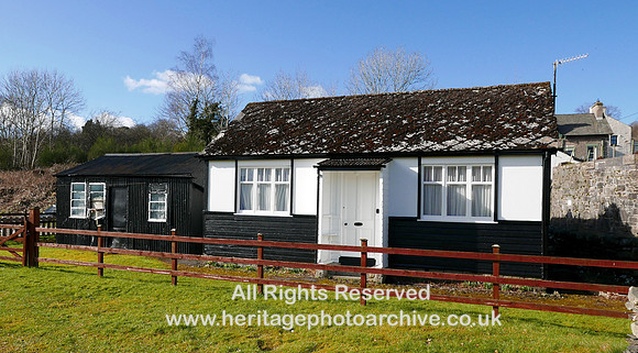 HRS 9115 Haverthwaite, Tinplate annexe and bungalow L7710377