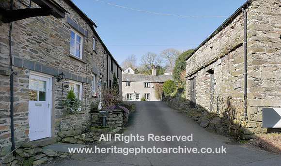 HRS 9118 Haverthwaite, village pump 2018 L7710365