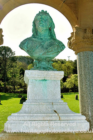HRS 28 Queen Victoria monument