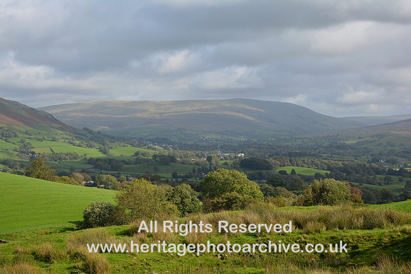 HRS 11700 Sedbergh and Baugh Fell from west 2023