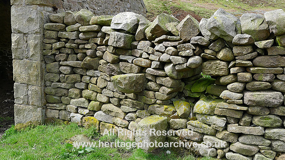 HRS 9277 Dunsop Valley, stone stile near shelter L1170422