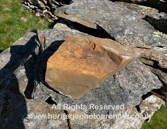 HRS 9344 Arnsbarrow Hill, iron stained rock L1140705