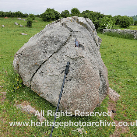 HRS 9436 Little Urswick, Limestone erratic boulder SD26186 73771 L7720211