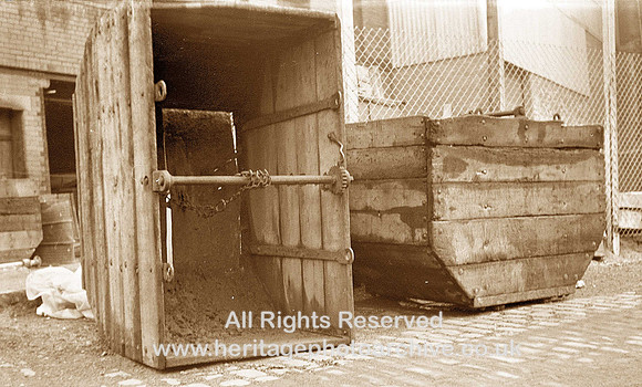 HRS 290 MBBC coal boxes at Bury end Feb 1968