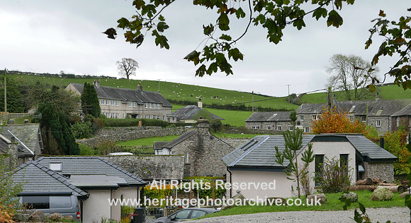 HRS 17840 Sedgwick,  drumlins in background of general view of village L7780103