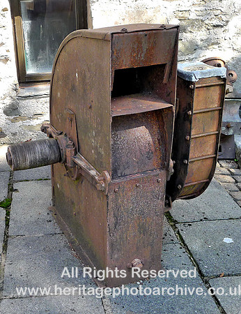 HRS 9656 Crosthwaite corn mill extractor L1180341