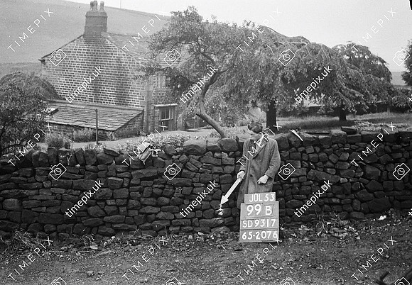 Littleborough, Handle Hall Cottage  rear garden DSW filled in gate 53.65805 -2.093021 SD931799B