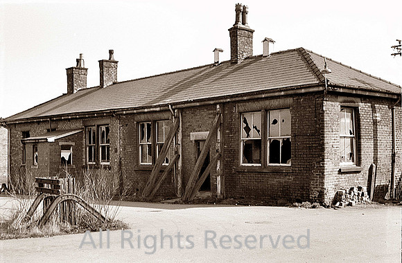 HRS 1916 Radcliffe goods yard office 1967