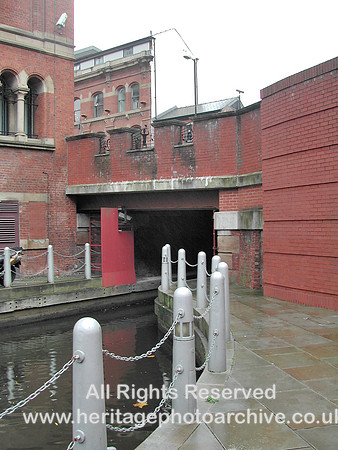HRS 9948 MSJc Rochdale canal access area 2004