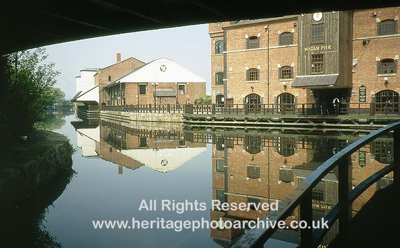 HRS 829 Wigan Pier museum 1995