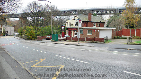 HRS 1826 Railway bridge Darcy Lever Nov 2006